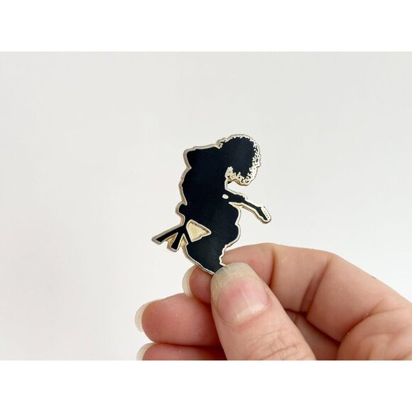 Guitarist Silver & Black Vintage Seated "I got my way and you got yours" Pin - Picture 9 of 9